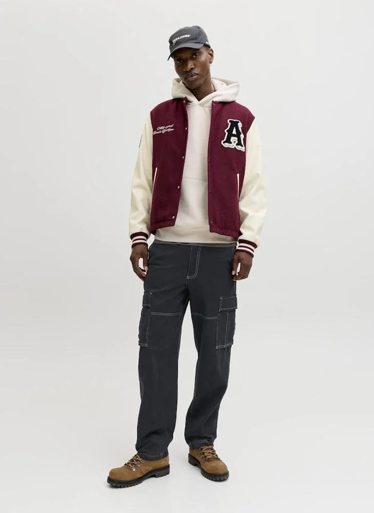 JACK & JONES  Contrast Loose fit cargo pants for Men | Best Price UAE